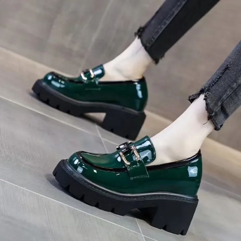 Spring/Summer Fashionable Elegant Sexy Tall Womens Thick Bottom High Heels Decorative Metal Shoes 240914