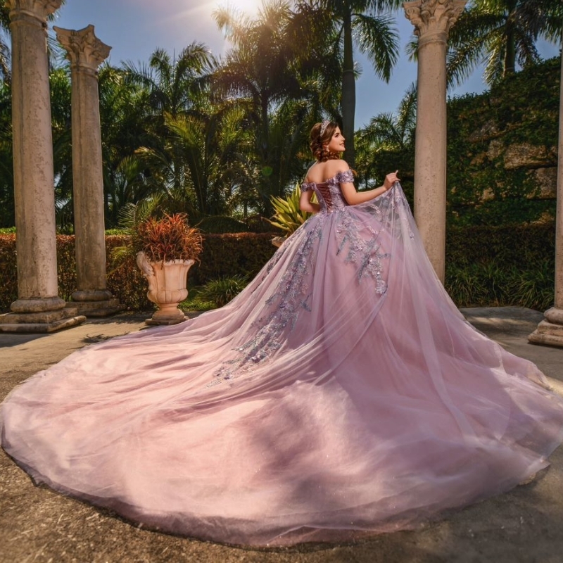 Lilac Sequined Appliques Beading Shiny Crystal Ball Gown Quinceanera Dresses Off The Shoulder Corset Vestidos De 15 Anos Sweet 16 Dress