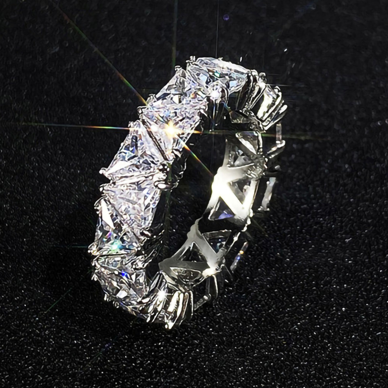 Sterg Sier Triangle Cubic Zirconia Eternity Engagement Ring: Radiant Sparkle for Special Moments