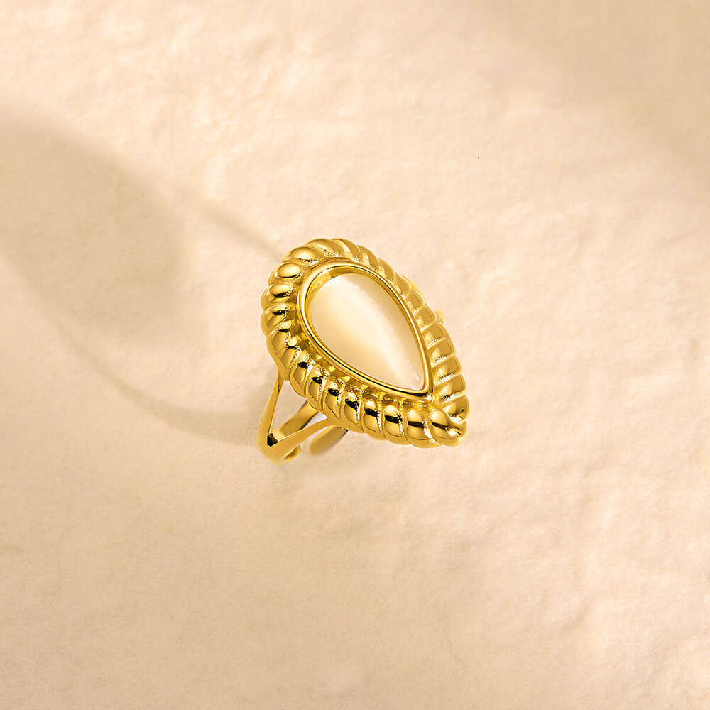 Vintage stainless steel ring for women non fading 18k gold-plated ring titanium steel fashionable and versatile cat's eye stone ring Party Gift D