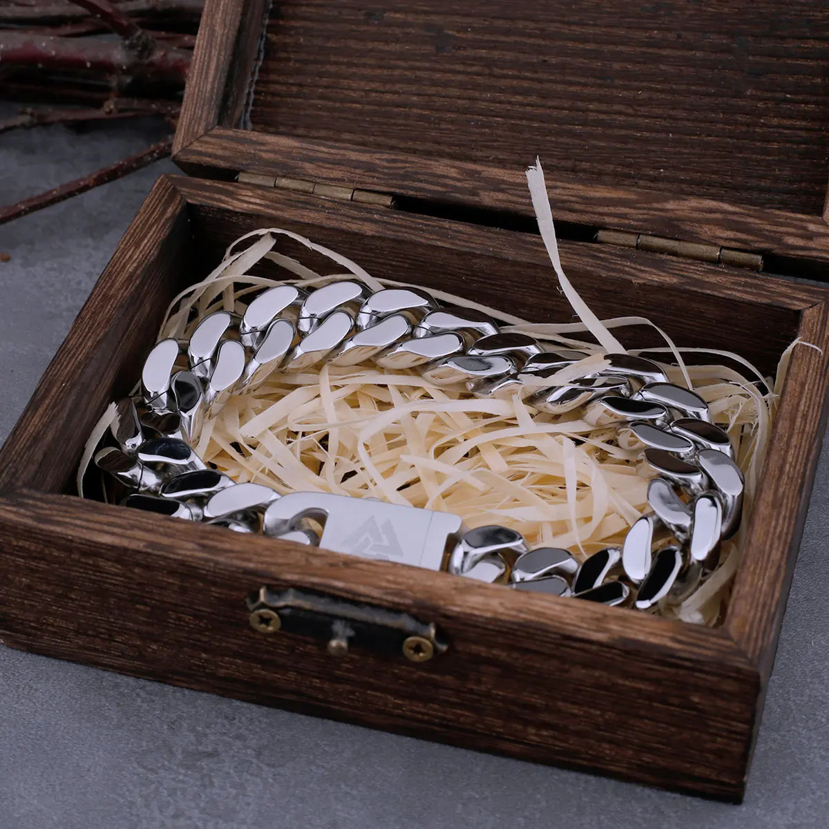 Viking Cast Cuban Chain Mens Bracelet Stainless Steel Fine Polishing Four sided Cutting Boyfriend Gift Wholesale 240912