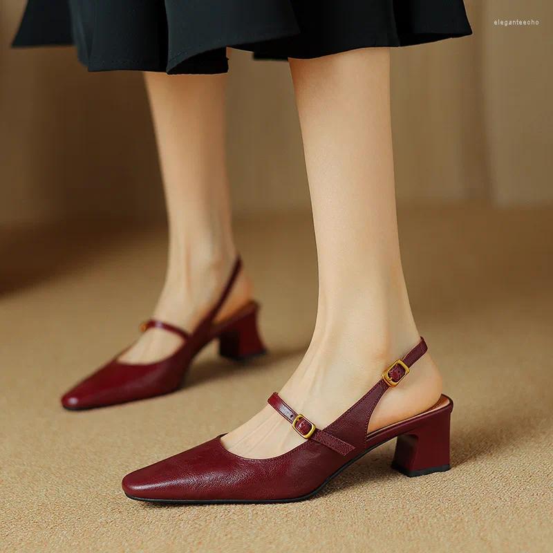 2025 S Fashion Designer Sandals Leisure Sheepskin Back Empty Mary Jane Summer Thick Medium Heeled Round Toe Wrapped For Women