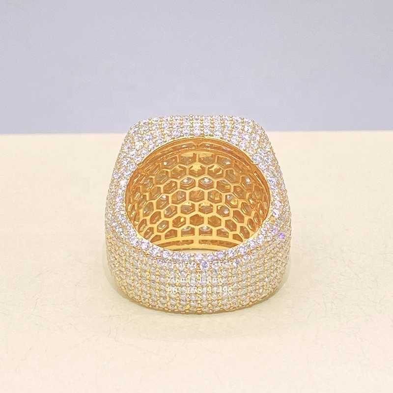 Hip Hop Ring Shining Bling 925 Sterling Silver 14K 18K Gold Plated Iced Out Jewelry VVS Moissanite Diamond Pinky Rings