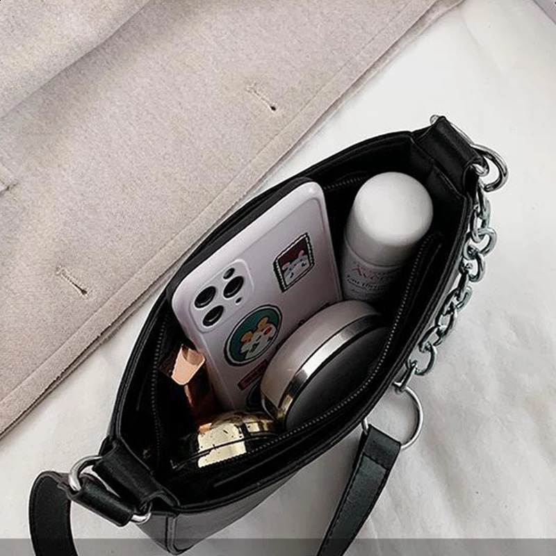 Womens Fashion Small Clutch Handbags Retro Solid Color PU Leather Shoulder Underarm Bag Casual Ladies Daily Hobos Purse 240914