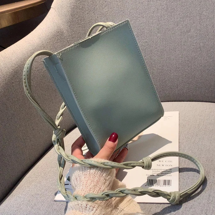 Fashion Womens Clothing Student Diagonal Solid Korean Edition Creative Personalized Bag Womens Trendy Small Bag 240912