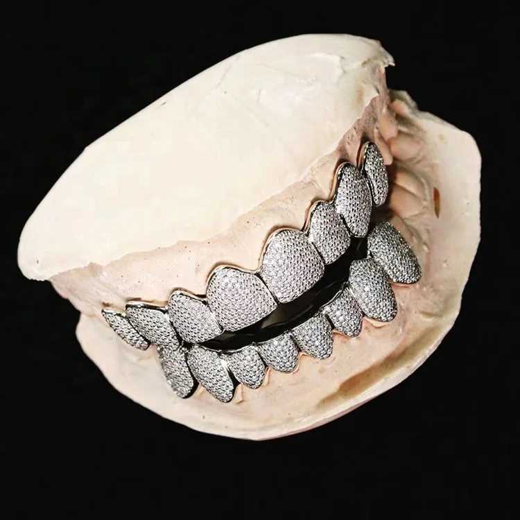 Vvs Diamond 925 Silver Grilliz Custom Fine Invisible Moissanite Grillz Hip Hop Iced Out Princess Cut For Teeth