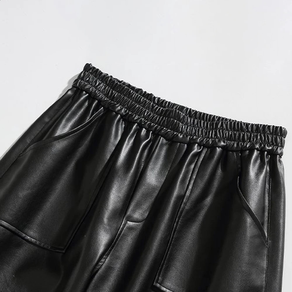 American mens Y2k multi pocket leather wrapped hardcover youth loose casual street solid color punk mens leather pants 240913