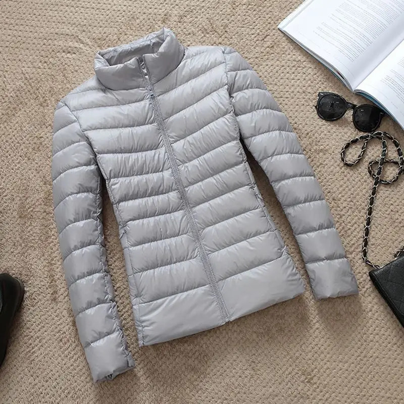 Autumn and Winter Womens Ultra Thin Down Jacket 90% White Duck Down Hooded Jacket Warm Jacket Parka Womens Portable Jacket 240913