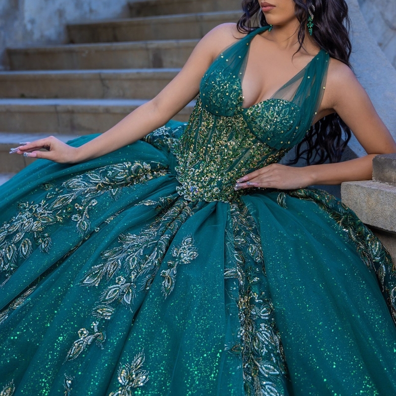 Emerald Green Tassel Ball Gown Quinceanera Dresses Off The Shoulder Sequined Appliques Lace Beads Vestidos De 15 Anos Sweet 16 Dress