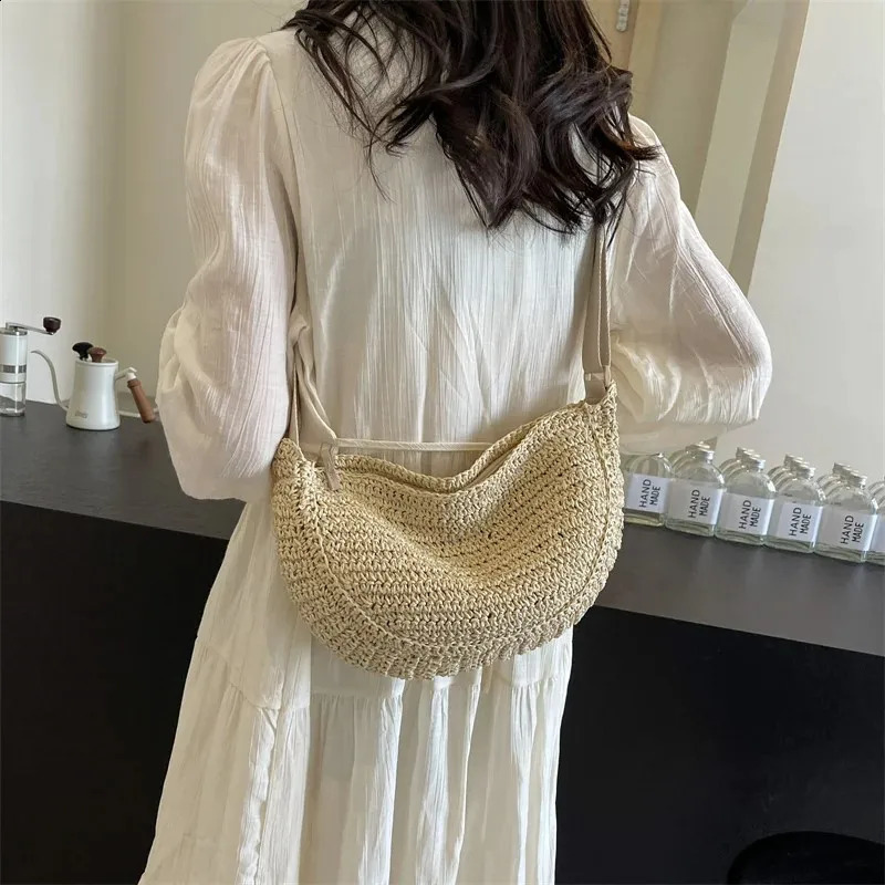 Straw Crossbody Bags Women Fashion Korean Solid Color Handbags Summer Weave Beach Vacation Bag Travel Handbags Female 240913