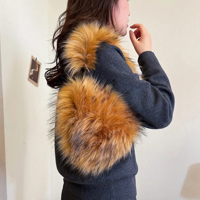 High Quality VELOUR Bag For Women Fashion Underarm Shoulder Bags Winter Warm Faux Fur Handbag Purse Tote Clutch Bag 240909