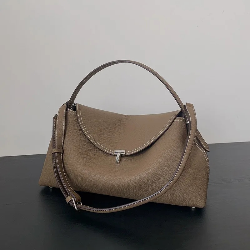 Women's Hot Designer Tote Bags: Elegant Faux Leather Commuter Bag New With Adjustable Crossbody Strap - Lightweight For Daily Use Fashion bags