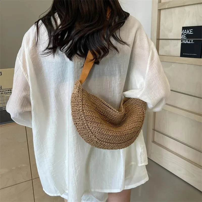 Straw Crossbody Bags Women Fashion Korean Solid Color Handbags Summer Weave Beach Vacation Bag Travel Handbags Female 240913