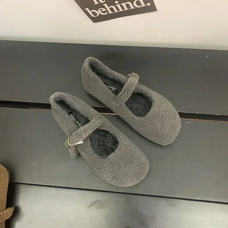 2024 Spring Lambhair Womens Apartment Shoes Fashion Round Toe Shallow Buckle Womens Apartment Comfortable Outdoor Steel Style Shoes 240914