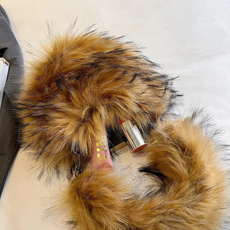 High Quality VELOUR Bag For Women Fashion Underarm Shoulder Bags Winter Warm Faux Fur Handbag Purse Tote Clutch Bag 240909