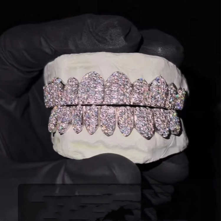 Made Personalized VVS Moissanite Dia Dental Grills Mens Hip Hop Jewelry Sterg Sier Iced Out Grillz For Teeth
