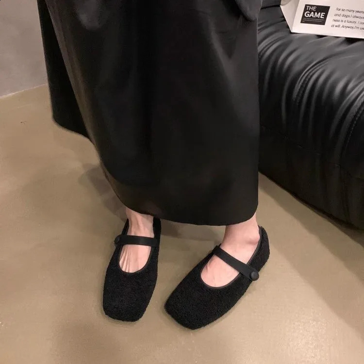 Womens shoes autumn Loafers fur Modis round toe womens shoes soft casual sports shoes autumn comfortable 2024 dress Moccasin lace 240914