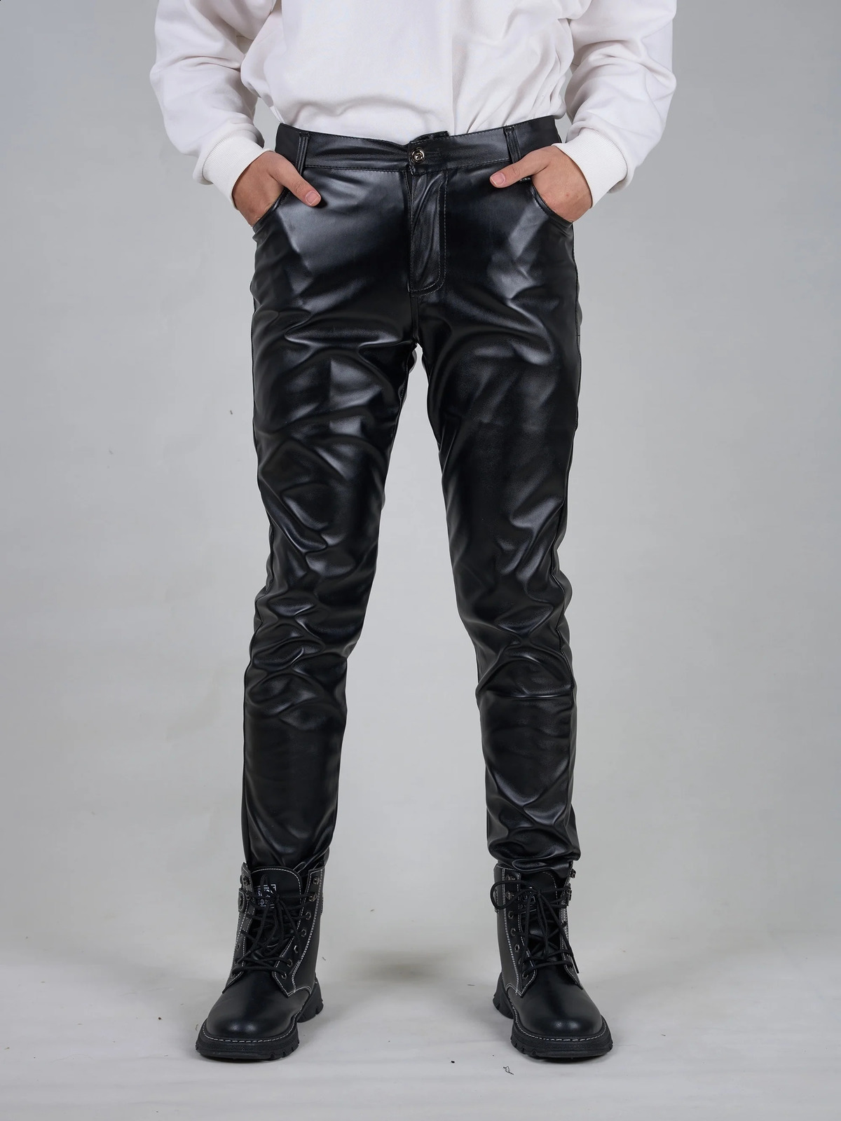Elevator spring wardrobe mens slim fit PU leather pants with pockets - fashionable and avant-garde gentlemans Versatile reachable 240913