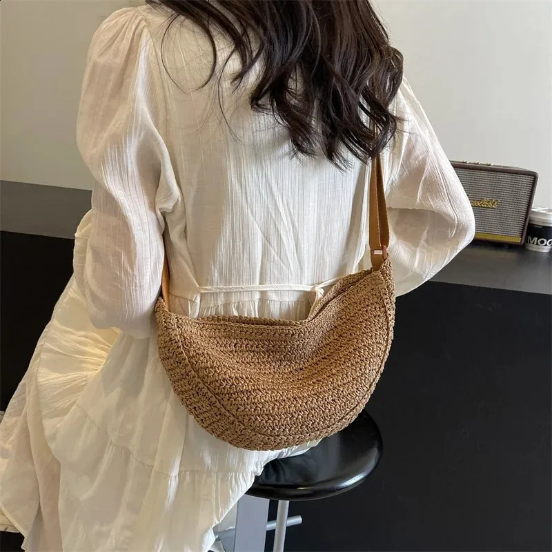 Straw Crossbody Bags Women Fashion Korean Solid Color Handbags Summer Weave Beach Vacation Bag Travel Handbags Female 240913