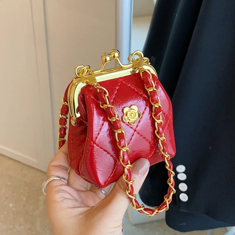 Super Crossbody Bags For Women er Chain Shoulder Coin Mini Purse Clip Lipstick Lady Cute Hobo Bag 240913 a1ab 4