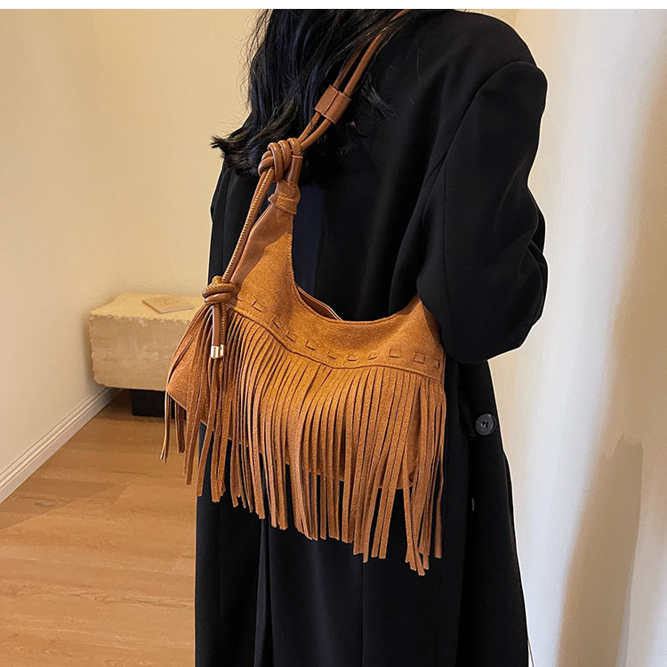 Hobo Retro Tassel Large-capacity Bag Women's Autumn TLXT Winter Handbag Ladies Shoulder Simple Crossbody Bags Designer Bucket Bag for women
