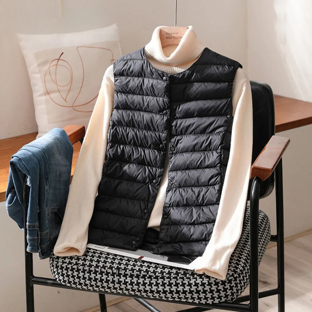 Ultralight ultra-thin womens vest down jacket autumn winter white duck down jacket warm waist jacket portable sleeveless down jacket for women 240913