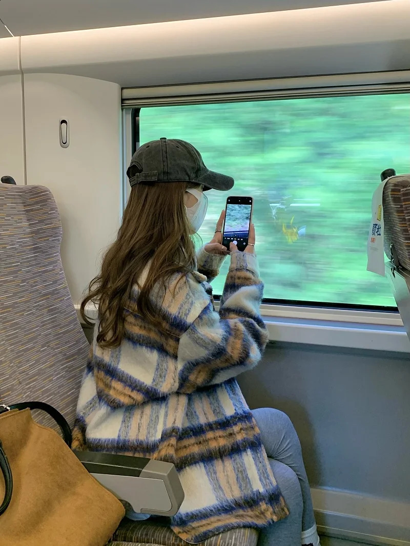 Plaid Shirt Womens Spring Winter Loose And Versatile Retro Medium Length Woolen Coat Trend 240912