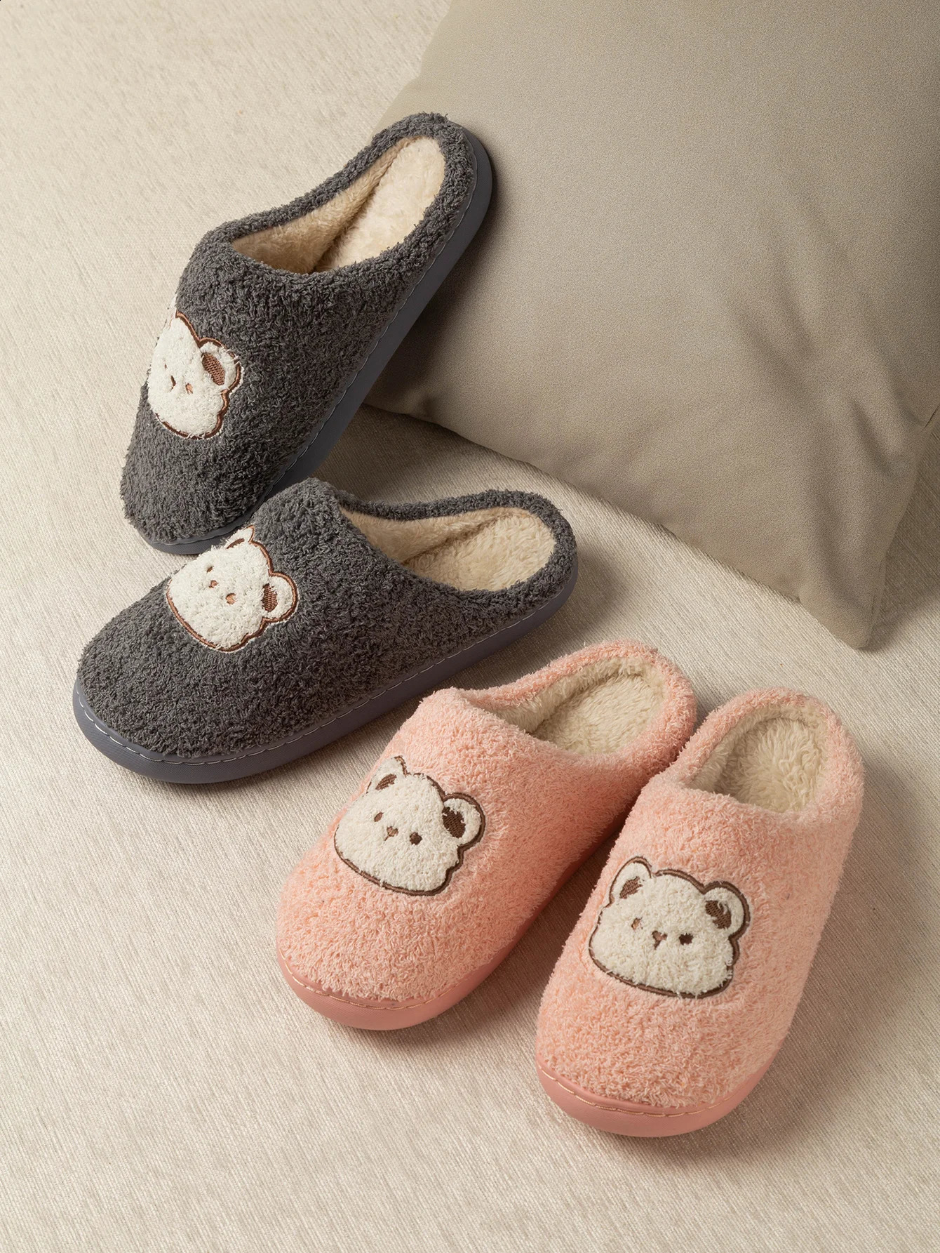 Cartoon cute bear plush slider warm cotton Sherpa anti slip coupling comfortable winter and autumn semi bench shoes 240914