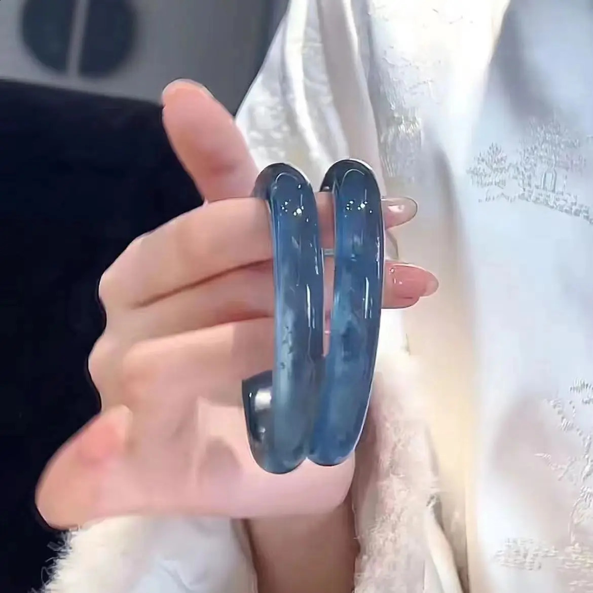 Devil Ice Blue Sea Blue Jade Glass Bangle for Women High Beauty Bracelet Elegant Jewelry Gift 240914