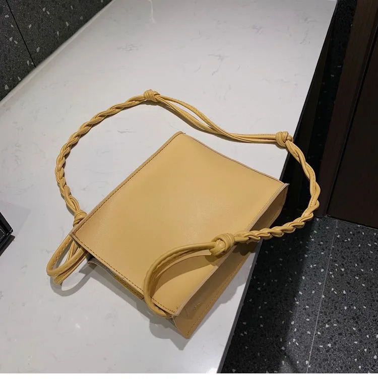 Fashion Womens Clothing Student Diagonal Solid Korean Edition Creative Personalized Bag Womens Trendy Small Bag 240912