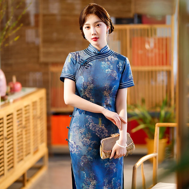 Blue Banquet Hanfu-Inspired Chinese Cheongsam Qipao Dress: Elegant Floral Design