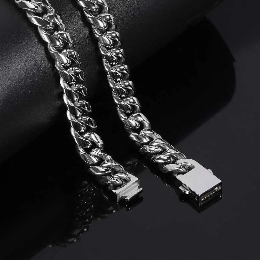 Fashionable y stainless steel Cuban chain goldplatedsilver necklace mens hiphop bracelet 240912