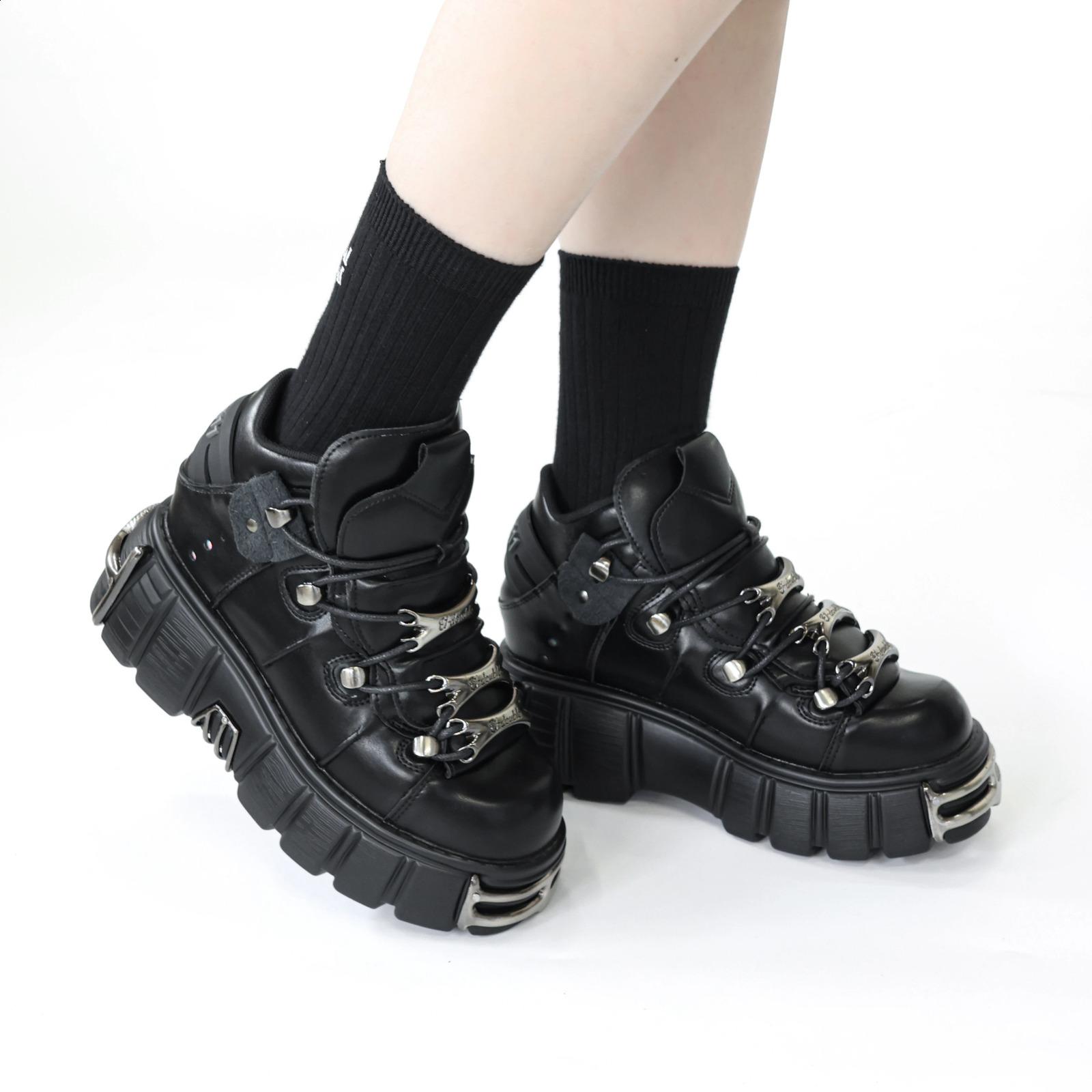 2024 Punk Style Womens Shoes Lace Heel Height 6CM Platform Shoes Womens Rock Boots Metal Decoration Womens Sports Shoes 240914