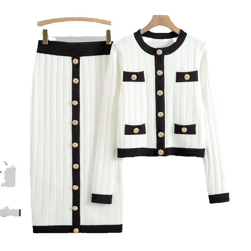 Autumn And Winter Women's 2023 New Korean Style Wear Design Feel Knitted Sweater Slim Half Skirt Two Piece Set