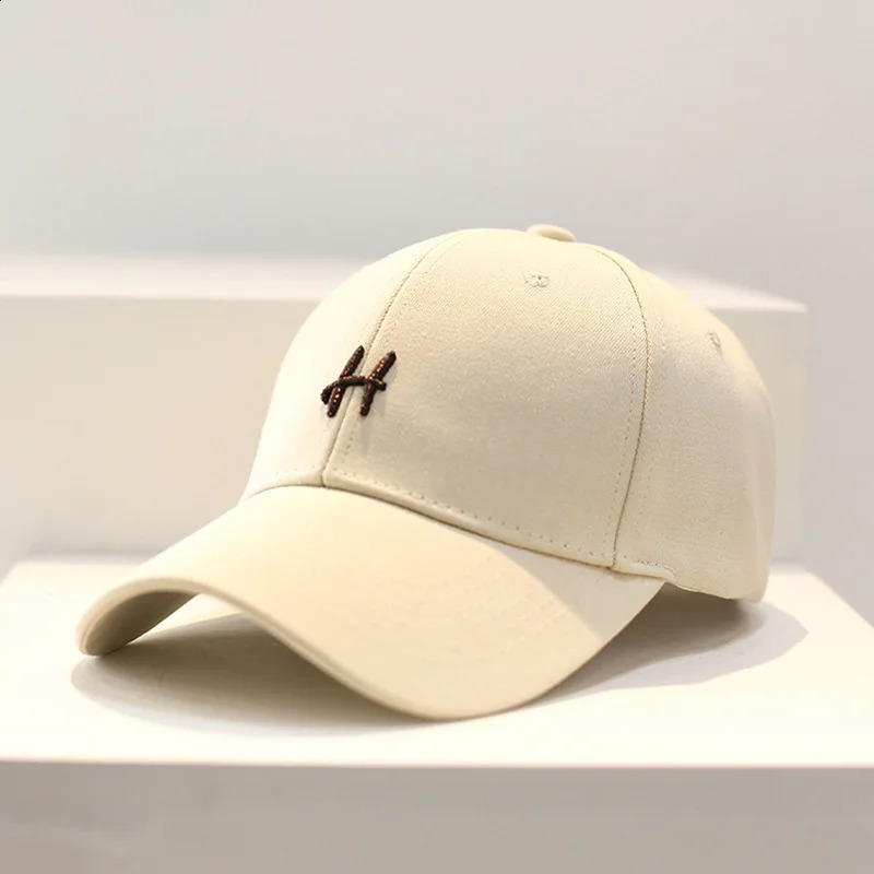 hard top sunshade baseball for men and women Korean version trendy face small sun versatile street cap wholesale 240906