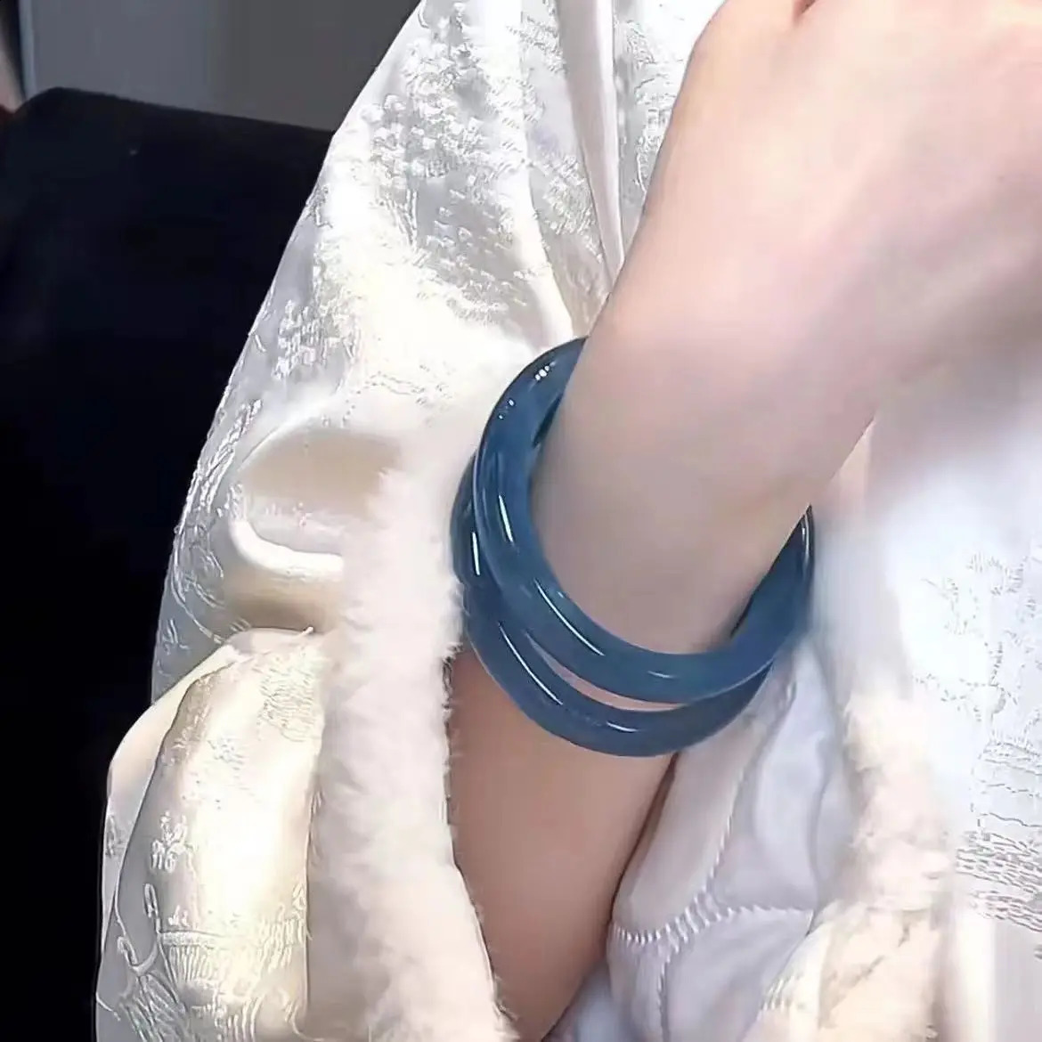 Devil Ice Blue Sea Blue Jade Glass Bangle for Women High Beauty Bracelet Elegant Jewelry Gift 240914