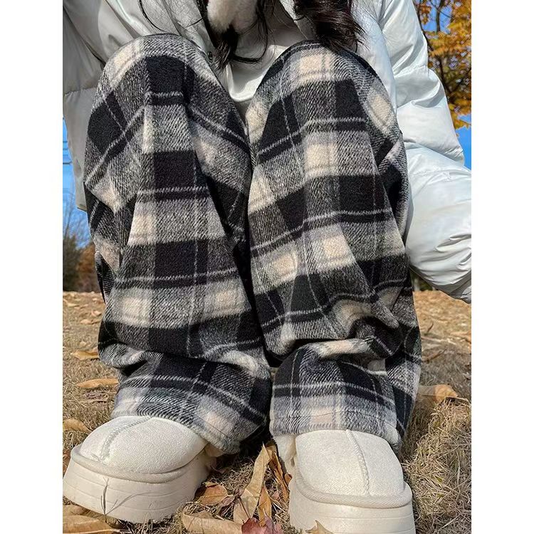 Black-and-white contrast plaid pants women's autumn and winter 2023 new plush padded lazy high waist drooping woolen mop pants