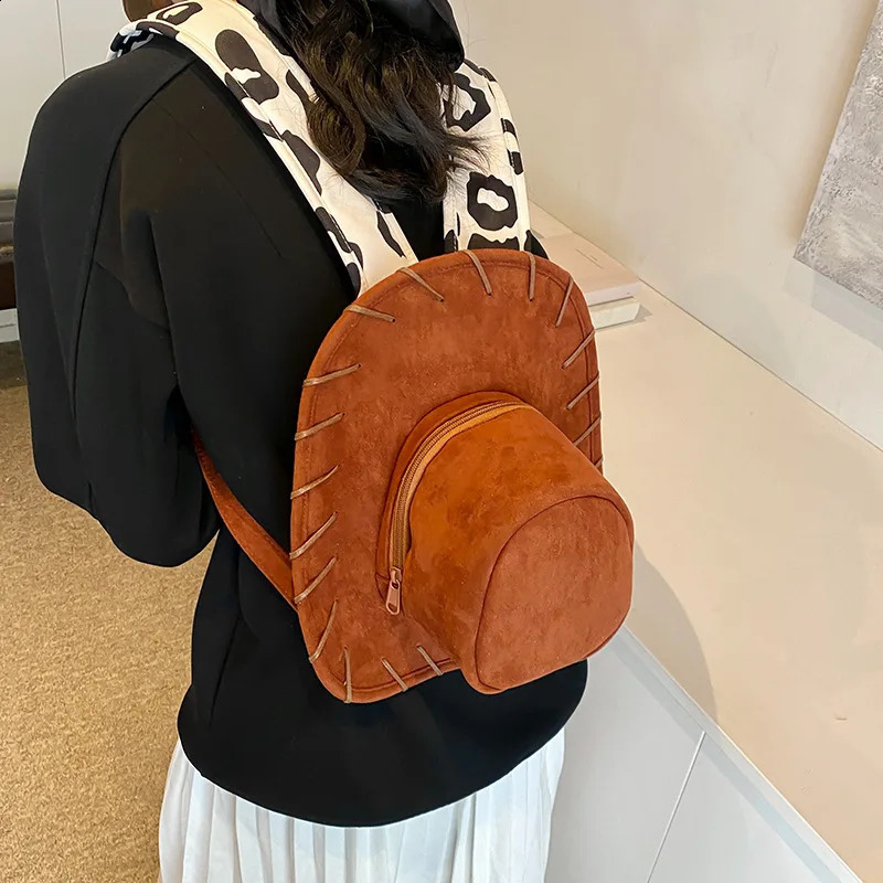 Ins Deign Unisex Cute Cartoon Toy Hat Shape Backpack Adult Punk Cute Creative Cowboy Hat Funny Cosplay Show Bag 240912