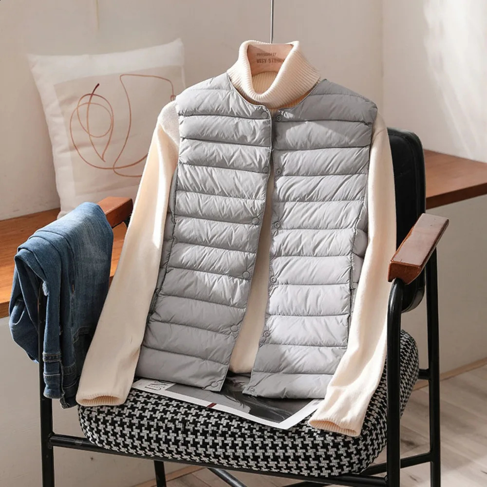 Ultralight ultra-thin womens vest down jacket autumn winter white duck down jacket warm waist jacket portable sleeveless down jacket for women 240913