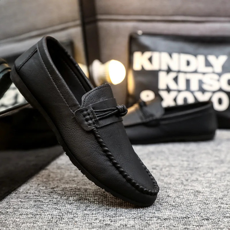 Men Loafers Shoes Man Fashion Comfy Slip-on Drive Moccasins Footwear Male Leather Boat Shoes Men Casual Shoes 240909