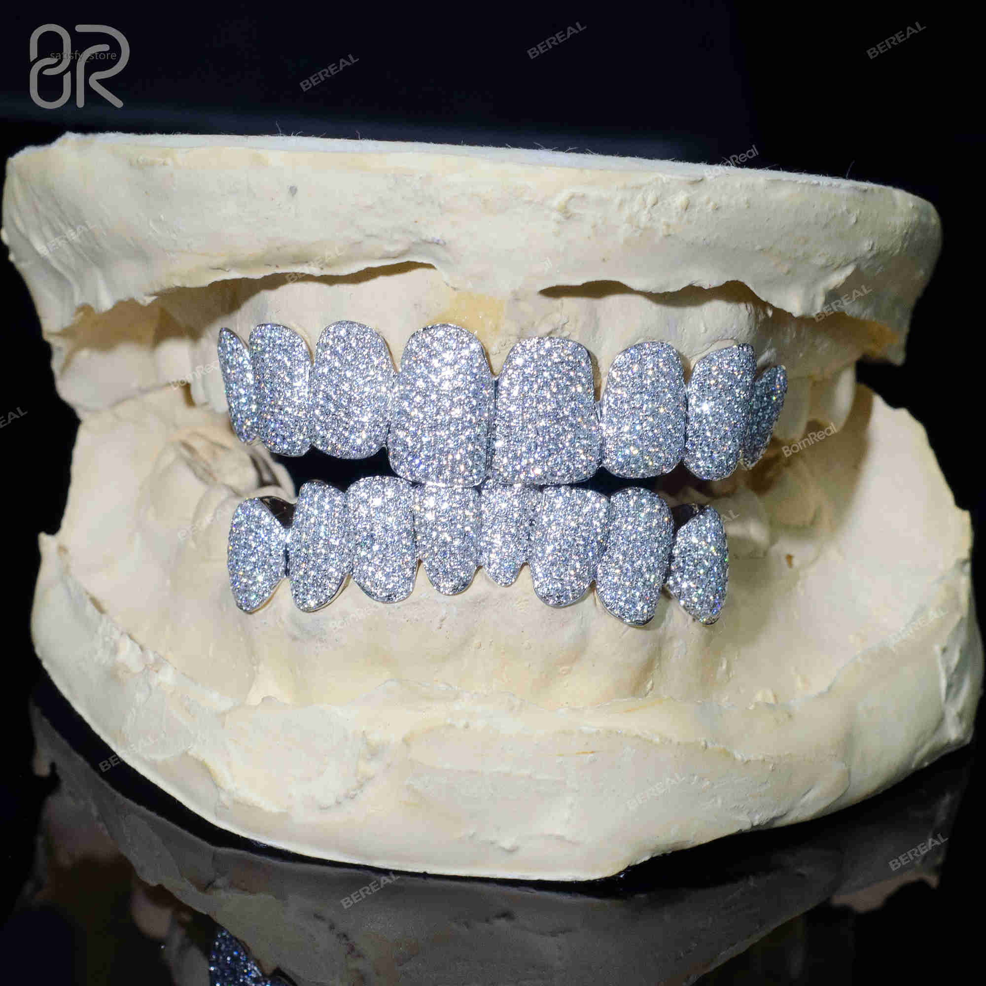 Cusstom Gold Plated Vvs Moissanite Grillz Iced Out Honeycomb Round Brilliant Cut 925 Silver Hip Hop Teeth Grilliz Jewelry