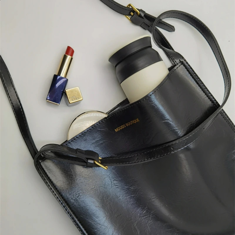 High quality womens handbag shiny leather shopping bag shoulder bag retro large capacity shopping bag handbag 240918