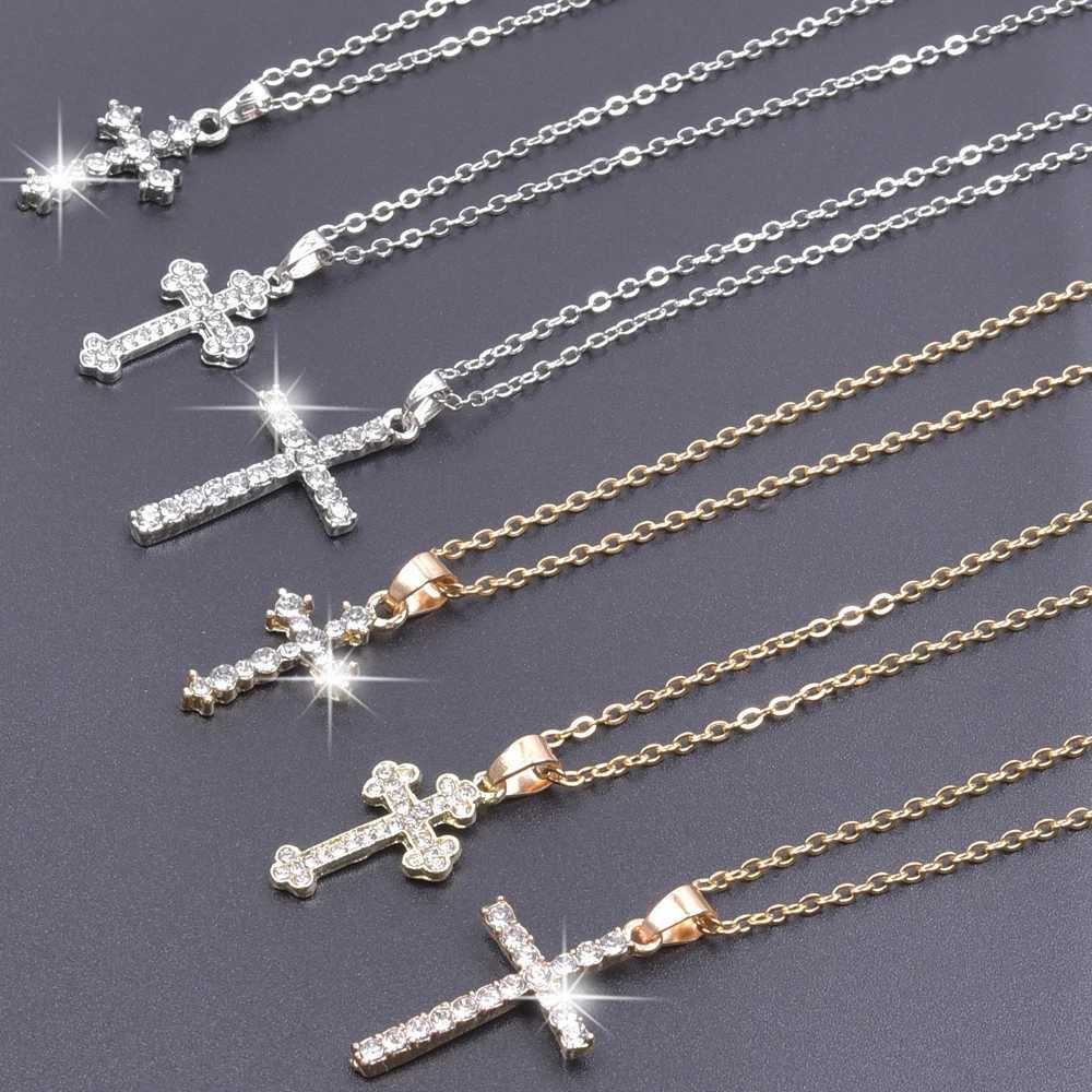 Cross Charm Necklace Crystal Pendant Necklace Womens Accessories Water Diamond Christ Cross Necklace Gift Fashion Jewelry W240918