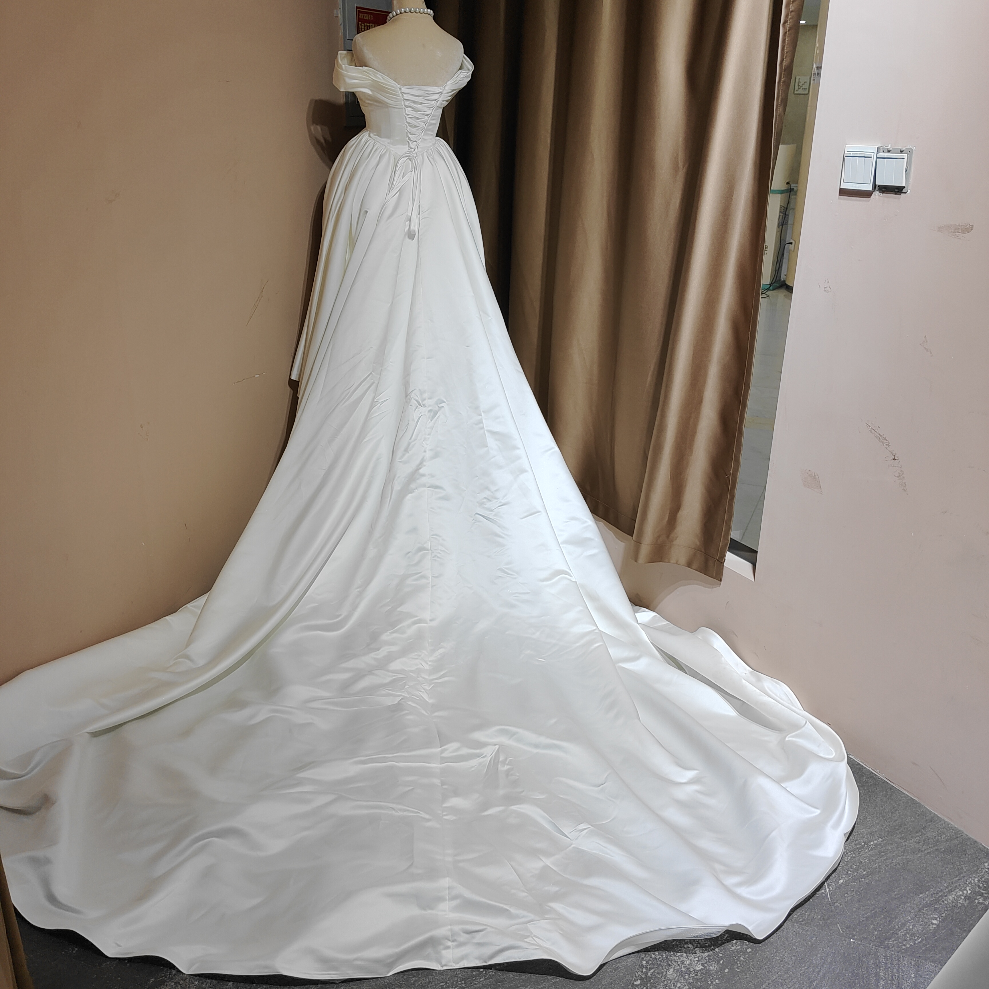 Designer Satin Strapless Off The Shoulder Wedding Dress with Long Train for Garden Church Ceremony