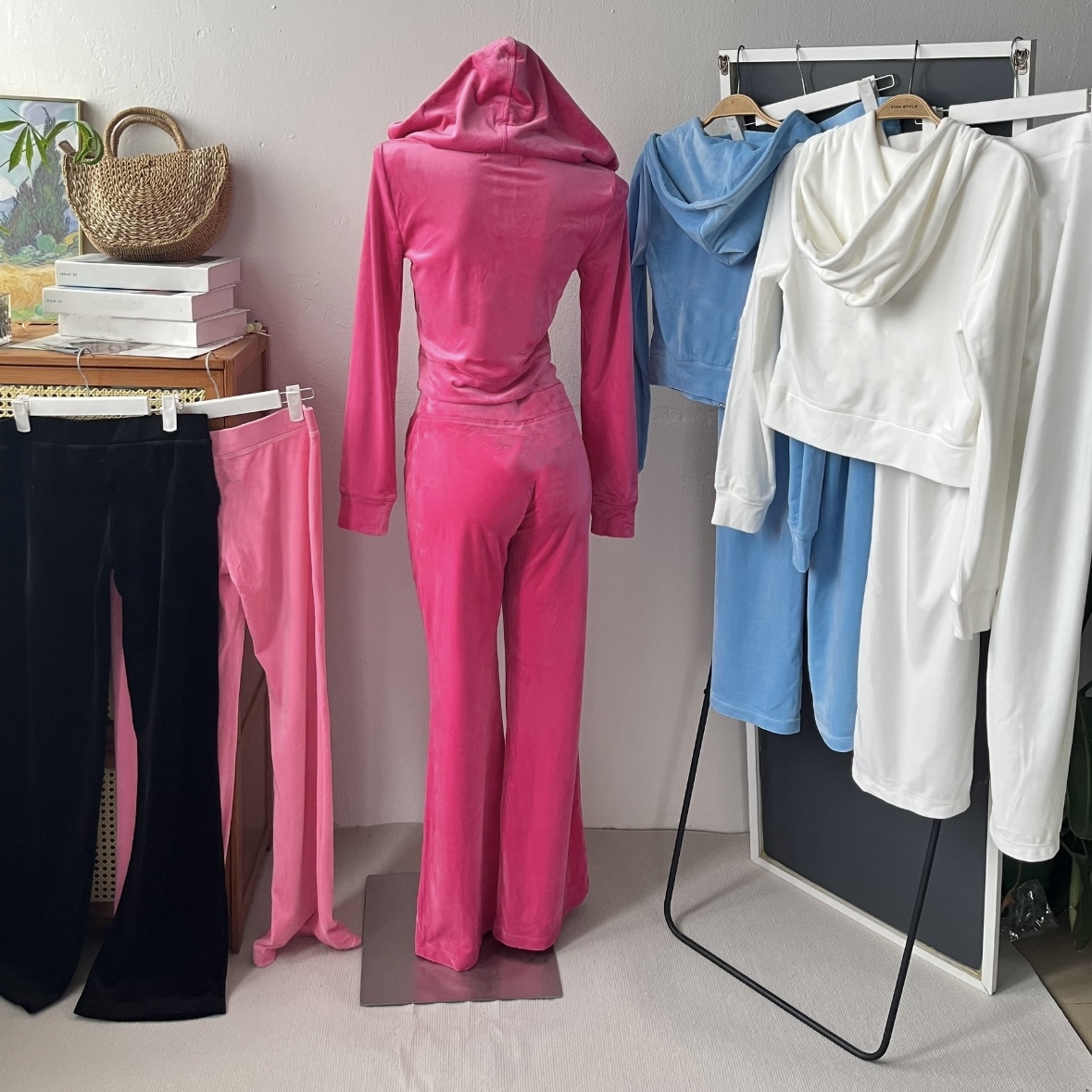 tracksuit women designer sweater women hoodie Hot Diamond Letter True Velvet Design Retro Casual Set y2k Wholesale Price two piece set women