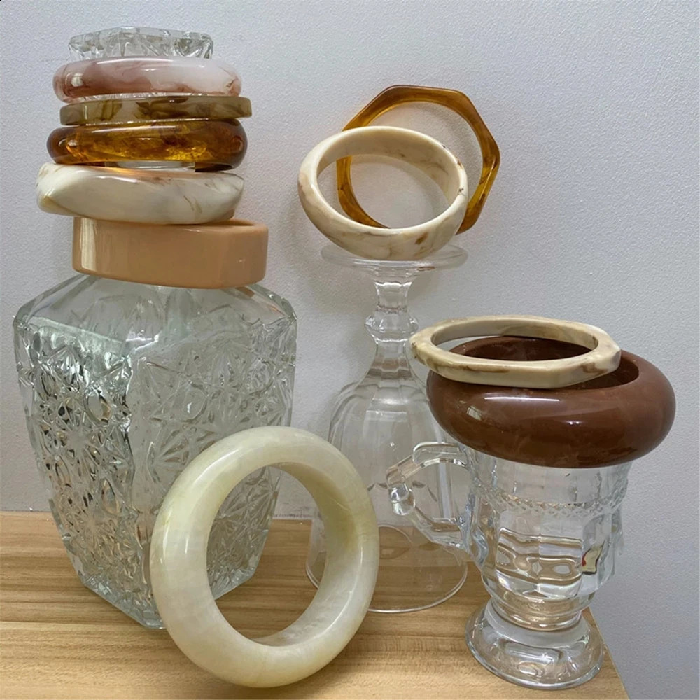 Vintage Punk Colorful Big Bracelet Thick Resin Acrylic Geometric Irregular Triangle Square Bracelet For Women Jewelery 240914