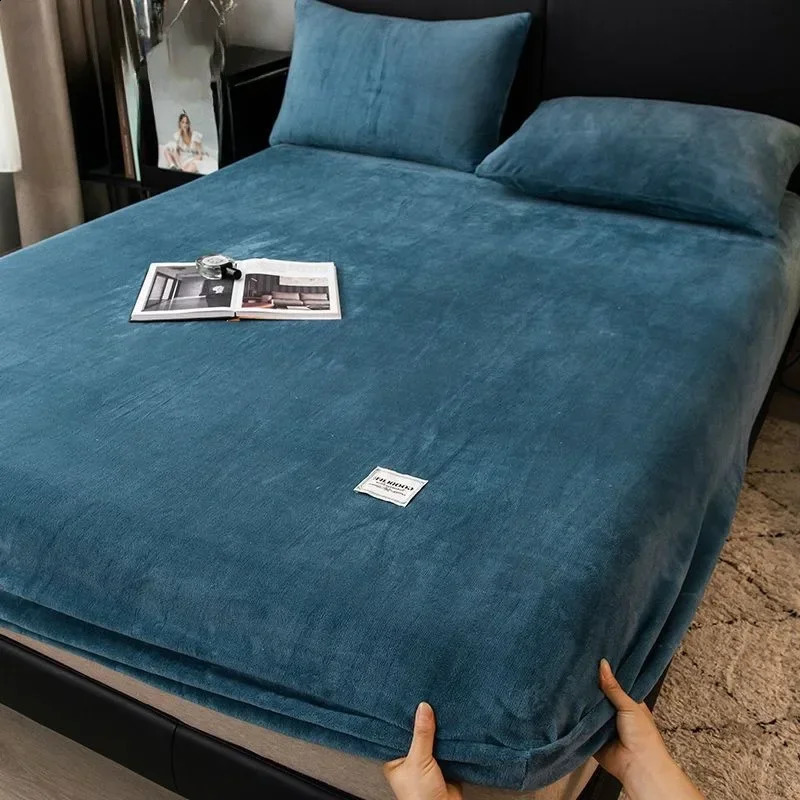 Sheet Winter bamboo fiber thick velvet bedding elastic bedding fluffy coral velvet bedding 240918