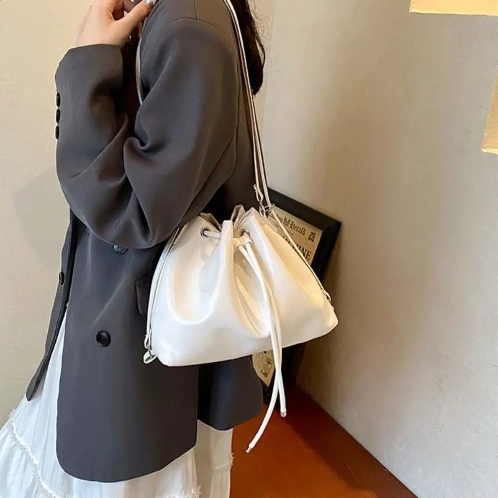 Sweet PU backpack brown small bag solid color shoulder bag Korean style large capacity retro student backpack 240918