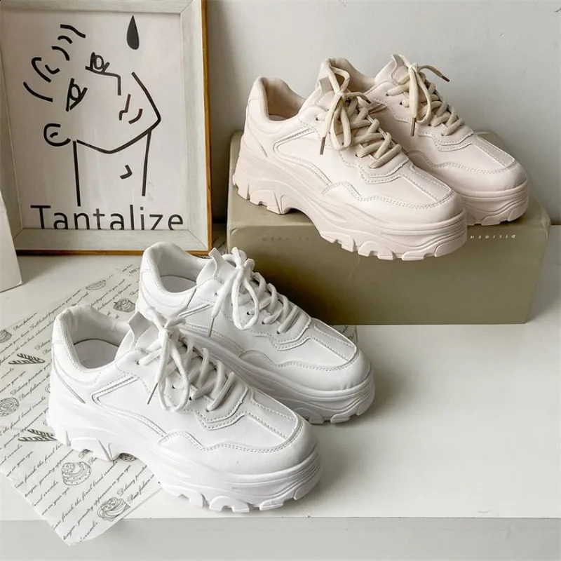 Womens leather flat shoes autumn fashion lace casual fashion thick sole breathable inner high circular toe white sports shoes 240918