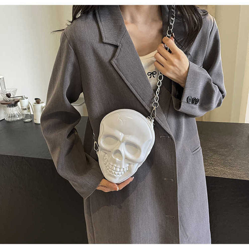 Halloween Personalized Skull Fashion Shoulder Bag for Women 2024 New Women s Versatile Chain Crossbody 240918